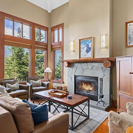 Taluswood The Heights 18 | Mountainside Townhome W/ Ski Access, Hot Tub, Tranquil Views Whistler Bagian luar foto