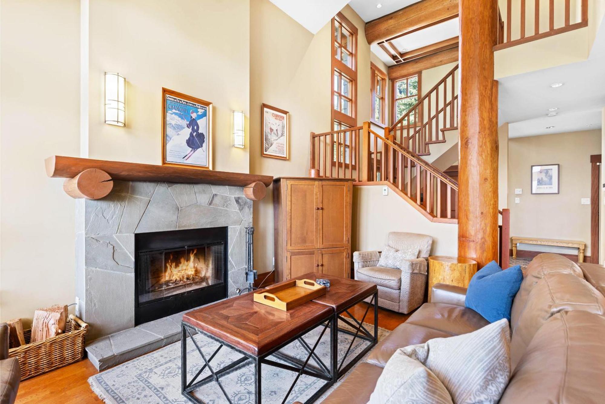 Taluswood The Heights 18 | Mountainside Townhome W/ Ski Access, Hot Tub, Tranquil Views Whistler Bagian luar foto